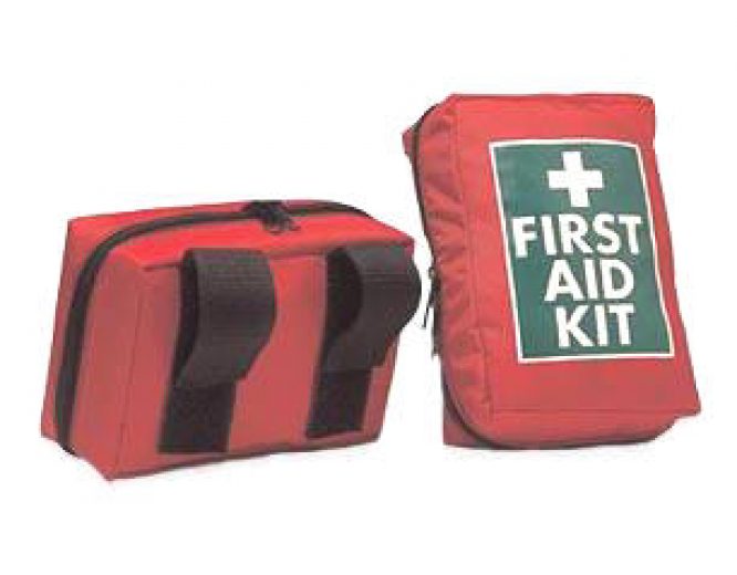 BASIC FIRST AID KIT 