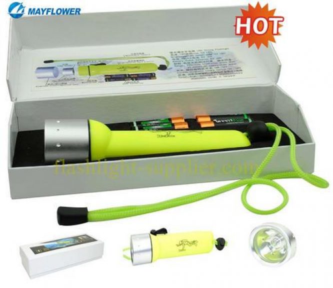 PROFESSIONAL FLASHLIGHT FOR DIVING ** CREE 3W LED** JUST ARRIVED**  - Image 2