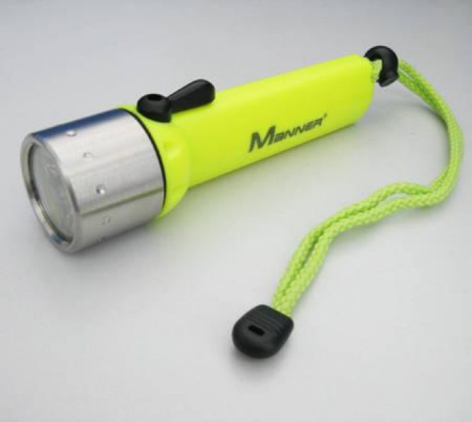 PROFESSIONAL FLASHLIGHT FOR DIVING ** CREE 3W LED** JUST ARRIVED**  - Image 3