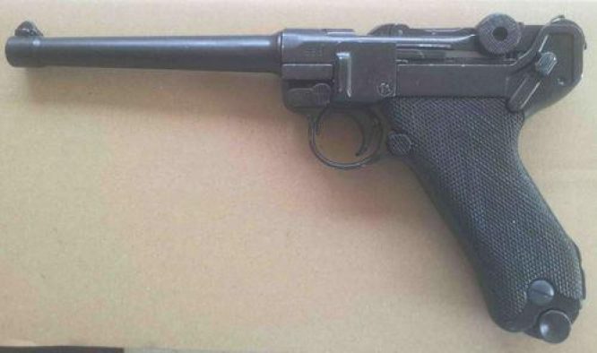 Pistol. German ww2 9mm Luger. Replica non functional bd12 DISPLAY UNIT ONLY - Image 4