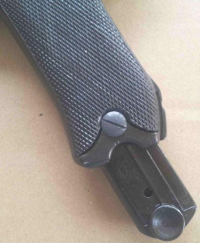 Pistol. German ww2 9mm Luger. Replica non functional bd12 DISPLAY UNIT ONLY - Image 2