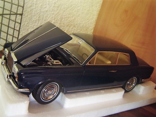 Rolls Royce Silver Shadow 2 Door Coupe Die Cast Model 1/18 PARAGON - Image 2
