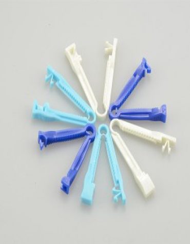 UMBILICAL CORD CLAMPS