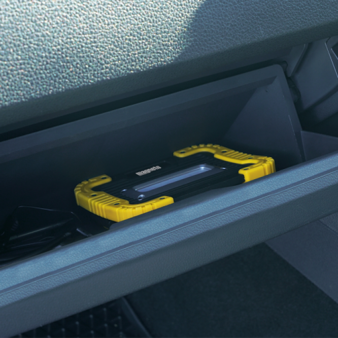 Magneto Rechargeable Floodlight - Image 4