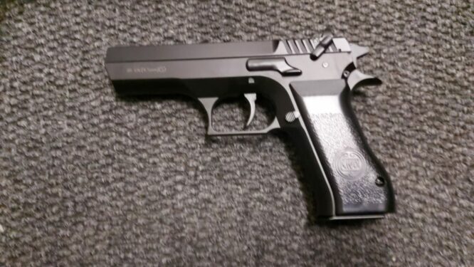 KWC 941 Full Metal CO2 BB Gun | 4. 5mm | Jericho | 21 Round Magazine | - Image 2